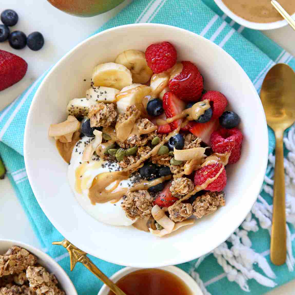 Yogurt parfaits with fruit